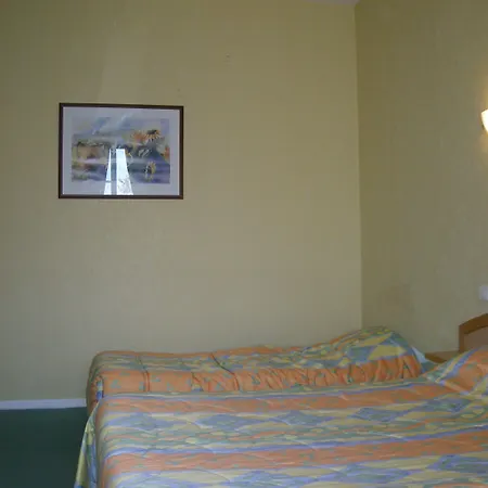 La Renaissance 2* Cherbourg-en-Cotentin