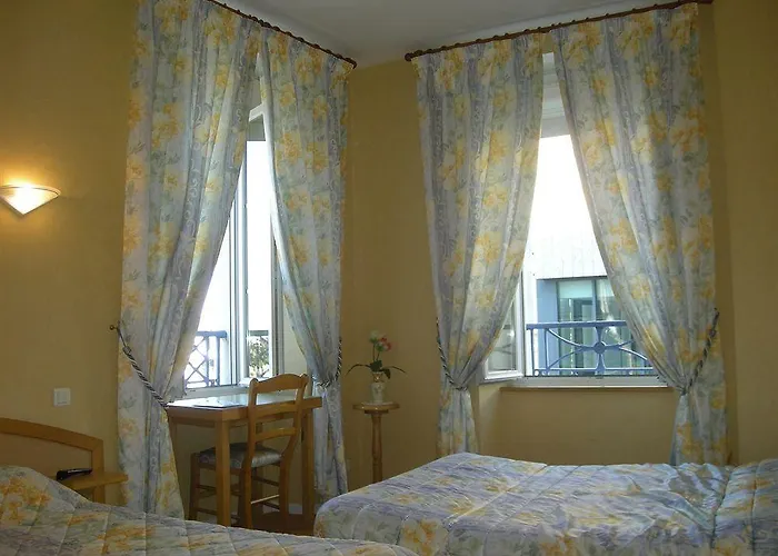 La Renaissance 2* شيربوغ أون كوتننتين