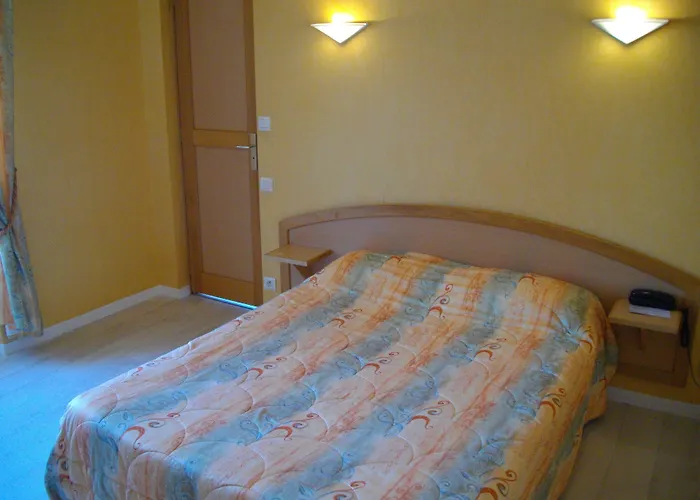 La Renaissance 2* شيربوغ أون كوتننتين