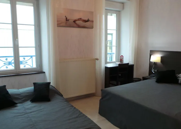 فندق La Renaissance 2*