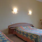 La Renaissance 2* شيربوغ أون كوتننتين